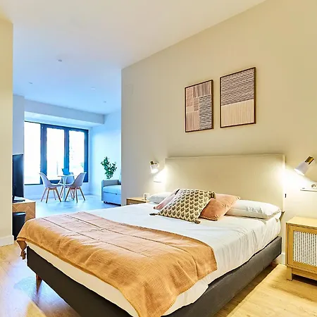 Apartamentos Delia By Gaiarooms León Zewnętrze zdjęcie