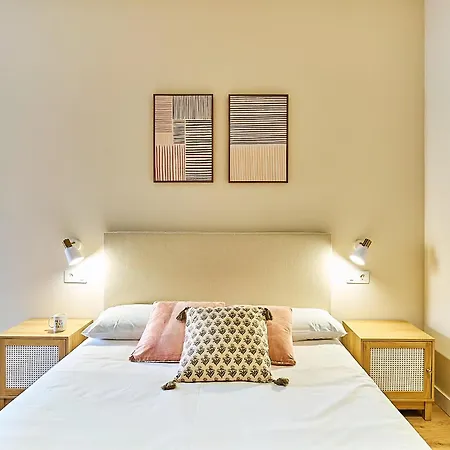 Apartamentos Delia By Gaiarooms León Zewnętrze zdjęcie