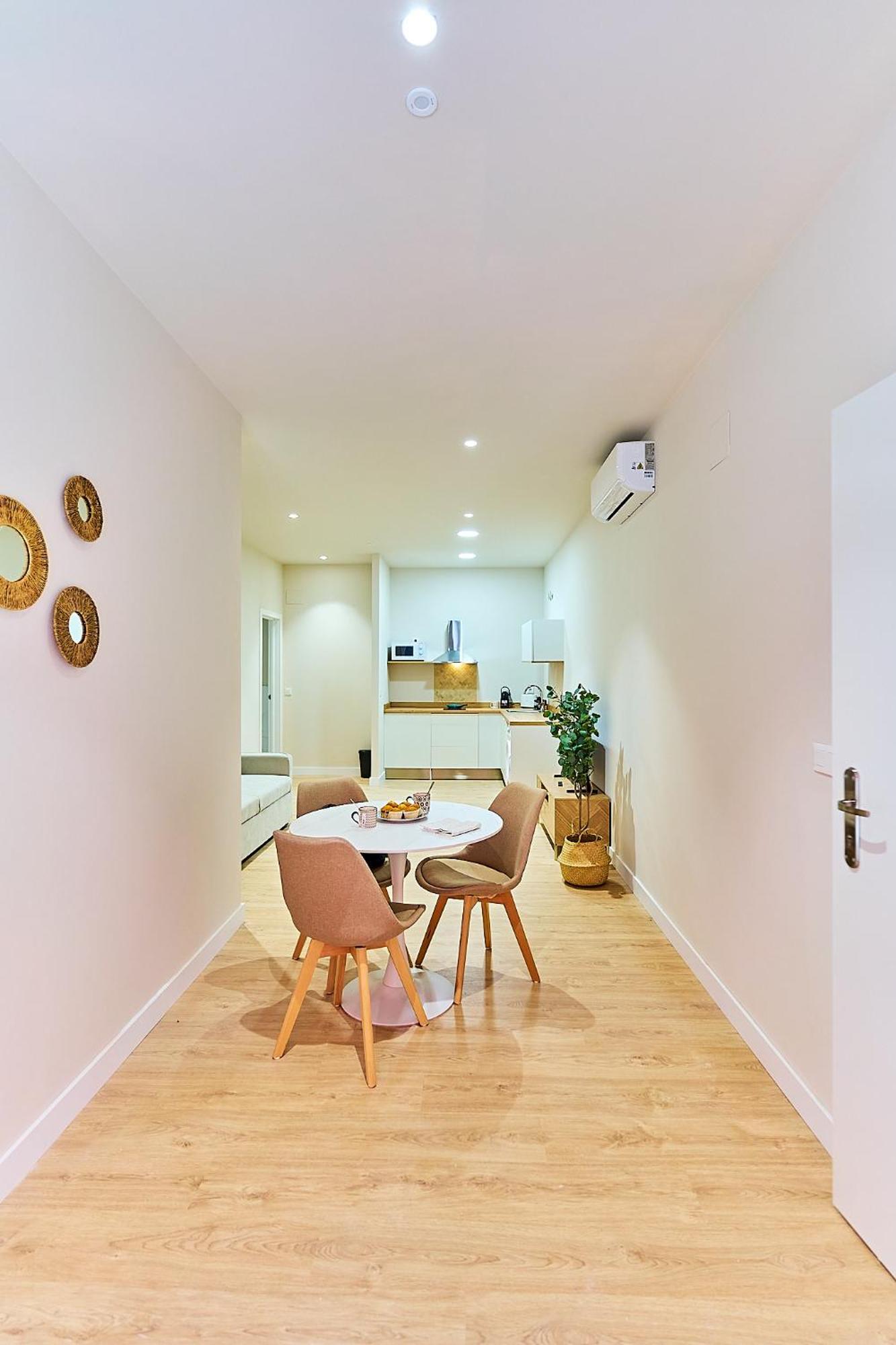 Delia By Gaiarooms Apartament *